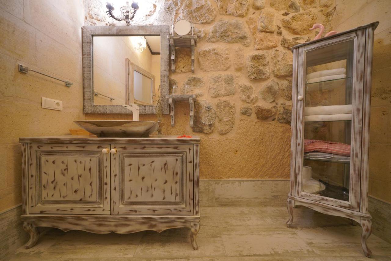 Karlik Cave Suite Cappadocia Учгісар Екстер'єр фото