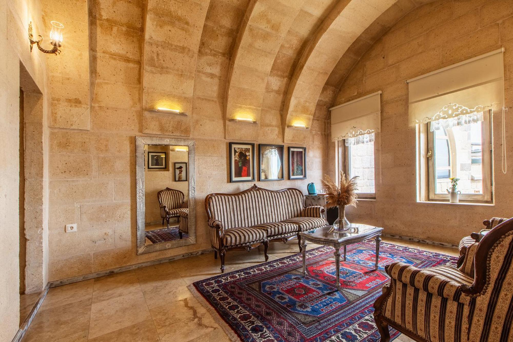 Karlik Cave Suite Cappadocia Учгісар Екстер'єр фото