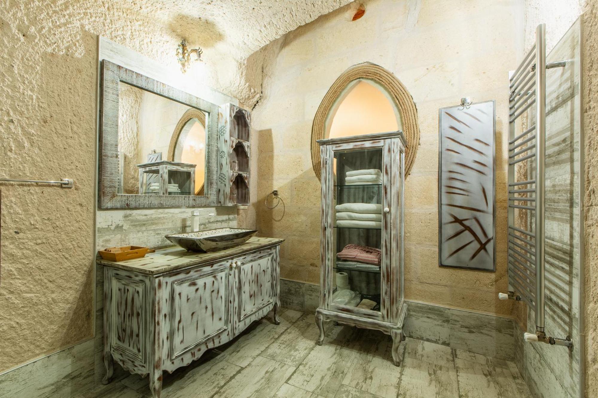 Karlik Cave Suite Cappadocia Учгісар Екстер'єр фото