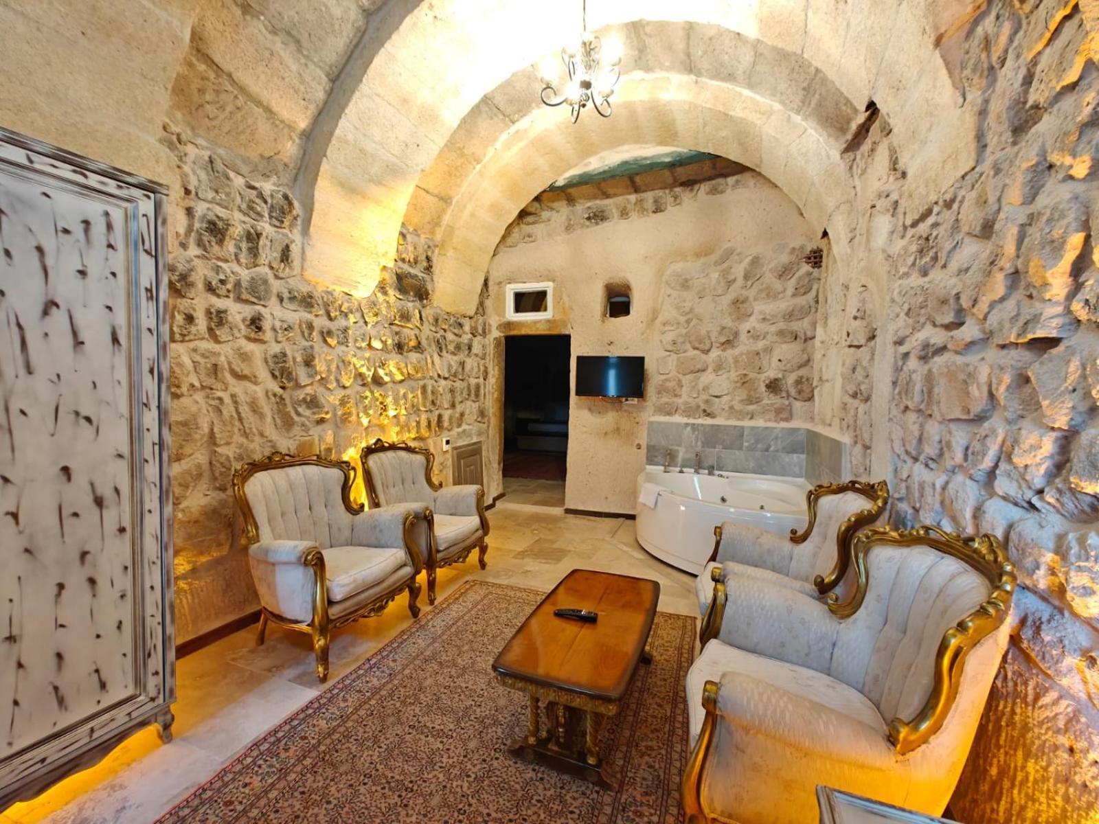 Karlik Cave Suite Cappadocia Учгісар Екстер'єр фото