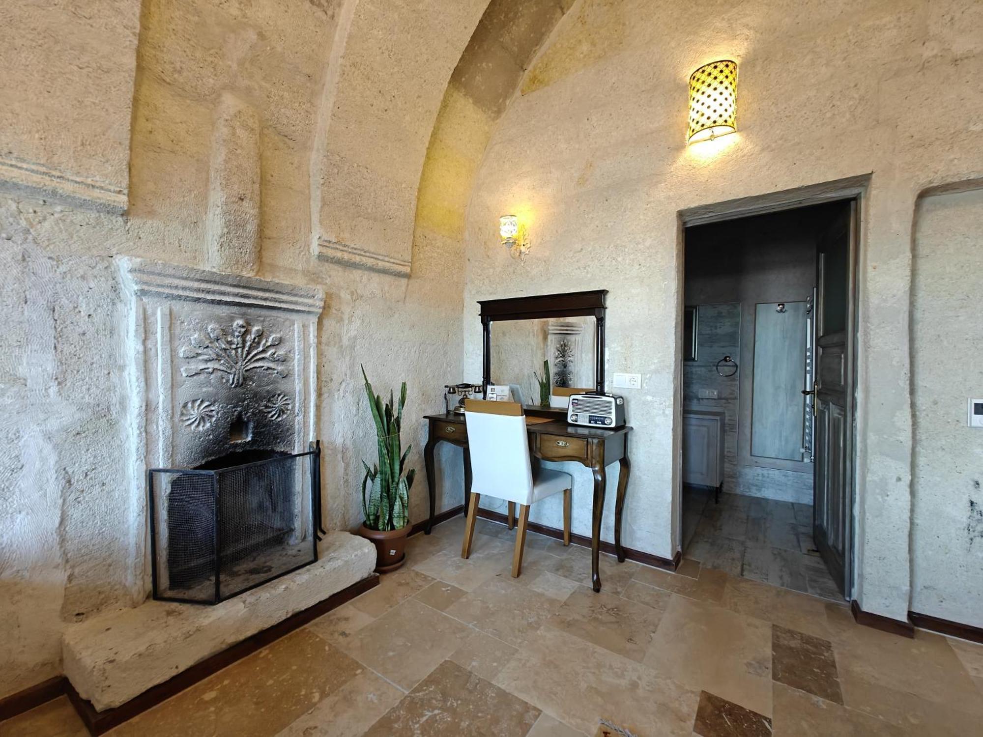 Karlik Cave Suite Cappadocia Учгісар Екстер'єр фото
