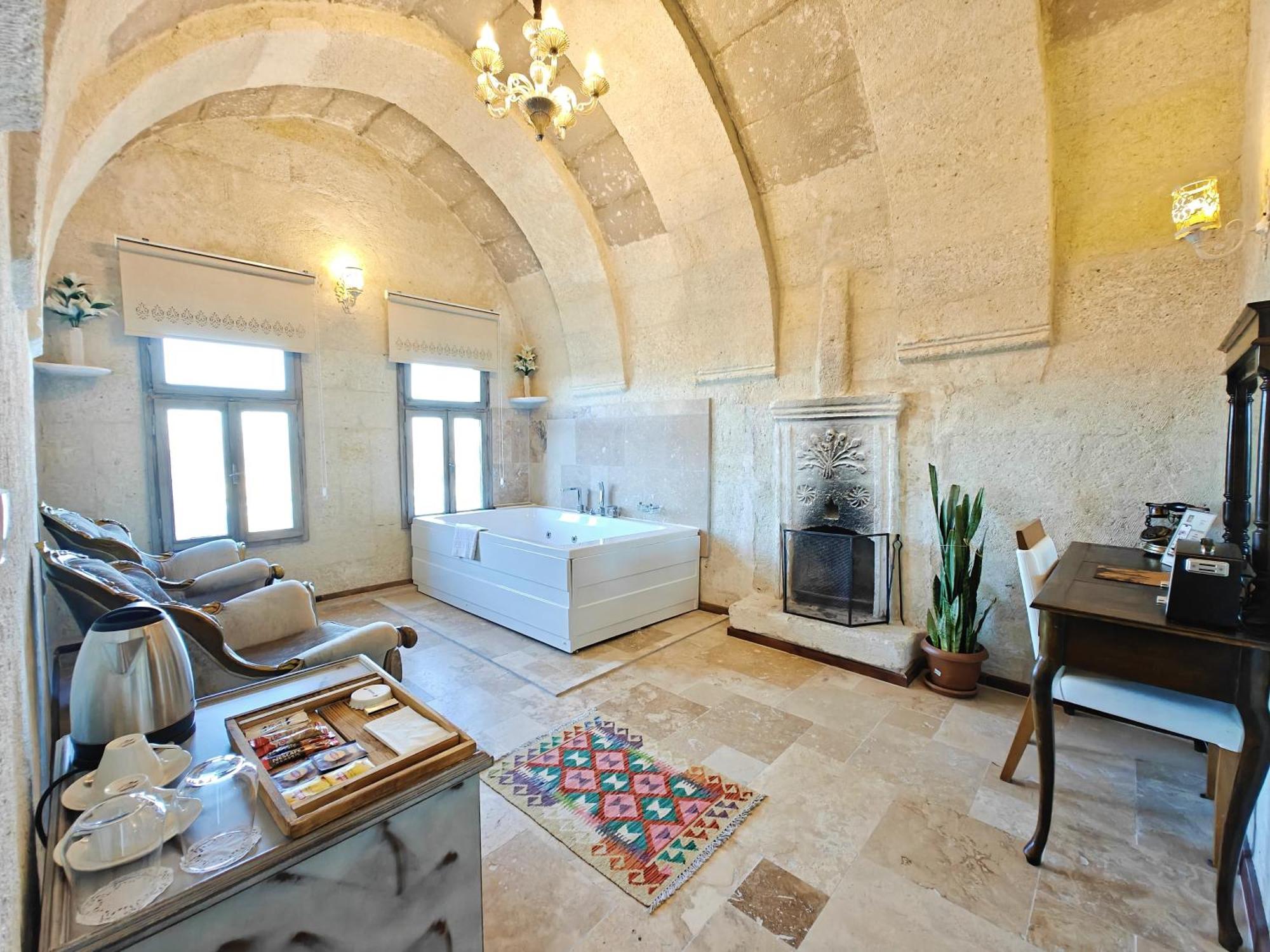 Karlik Cave Suite Cappadocia Учгісар Екстер'єр фото